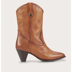 FRYE June Western Size 6 NWT